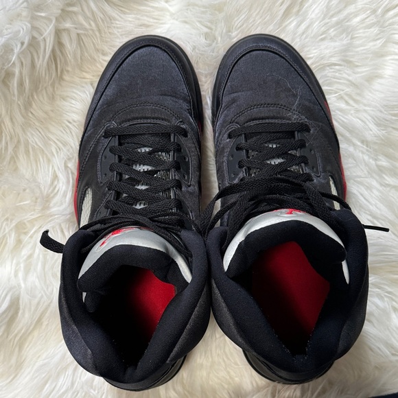 Jordan Men's Black and Gray Sneakers with Red Accents - Picture 5 of 5